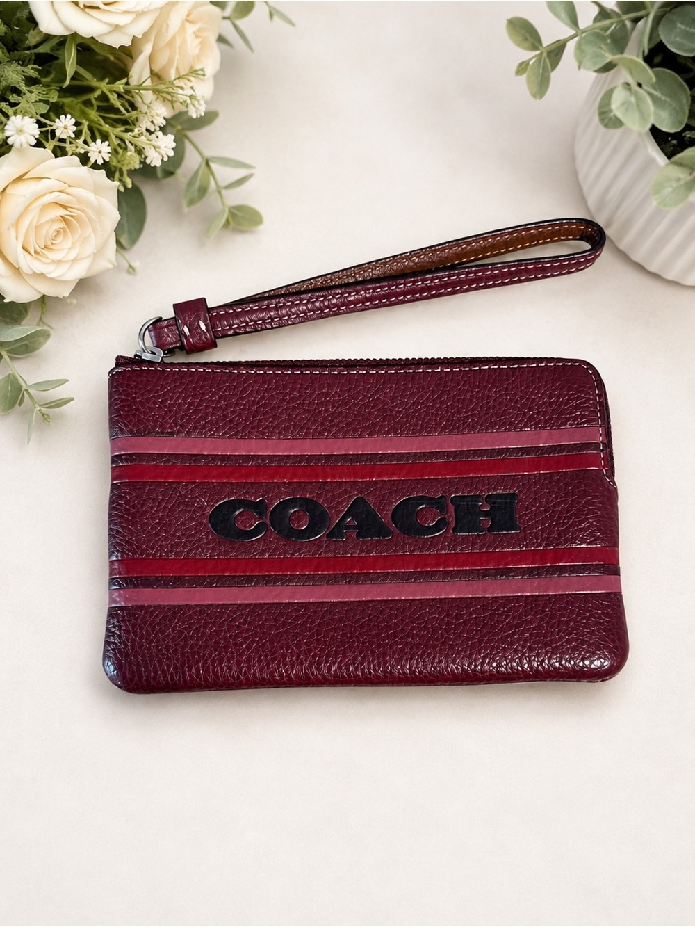 COACH Burgundy and Red Leather Wristlet Card Holder